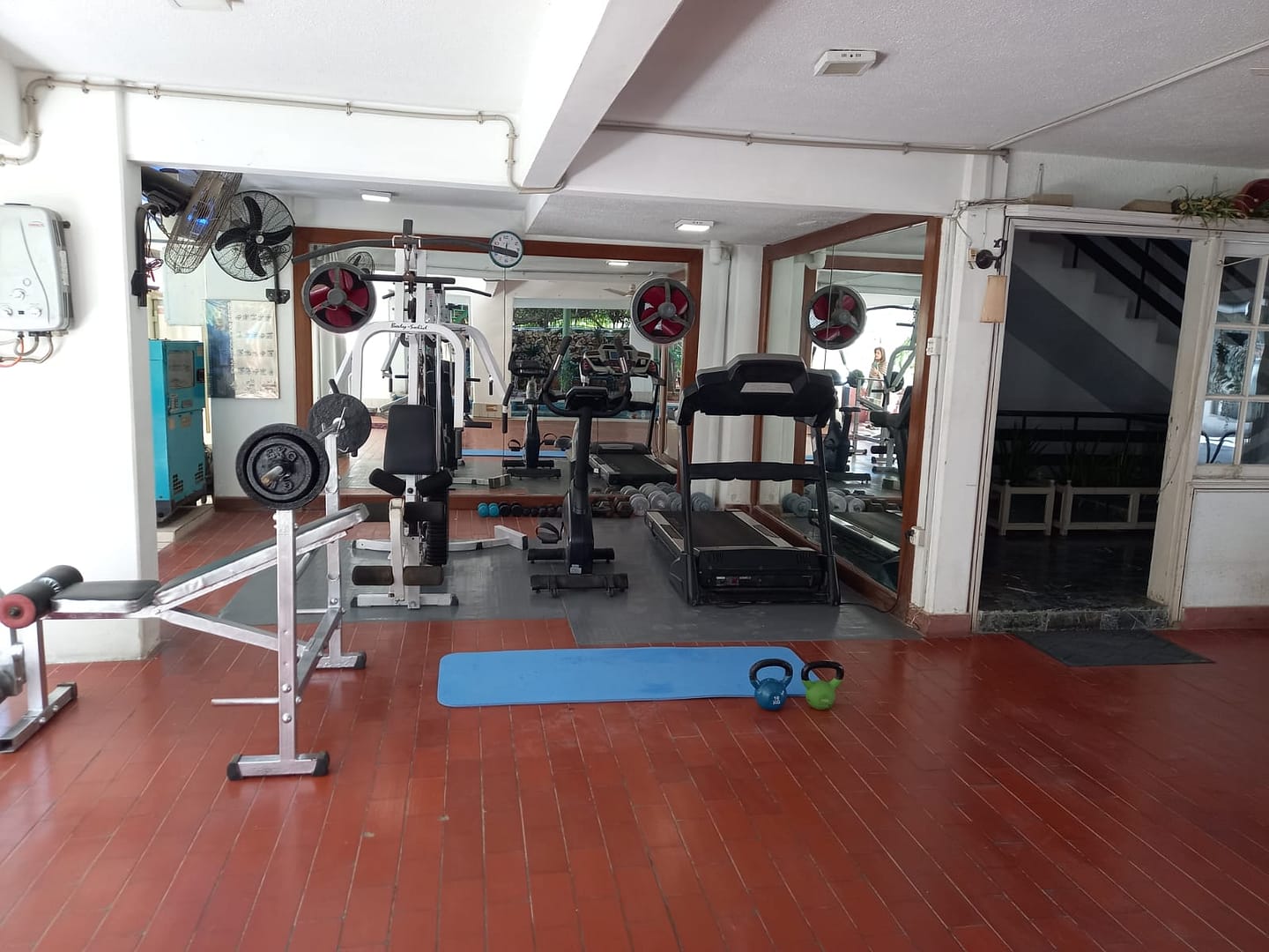 Home 3 Gym Furnished Luxury Apartment for Rent in Karachi